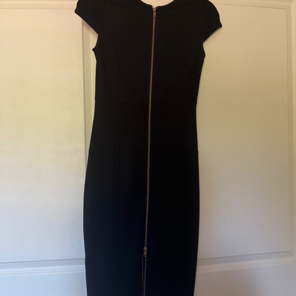 Felicity and Coco Seamed Pencil Dress - Picture 2 of 8